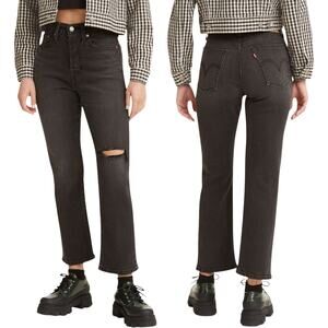 NWT LEVI'S Women's Wedgie High Rise Straight Leg Jeans Sz 25 Destruction Washed